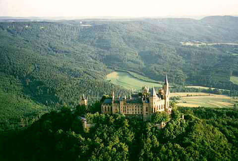 &uuml;ber der Burg Hohenzollern